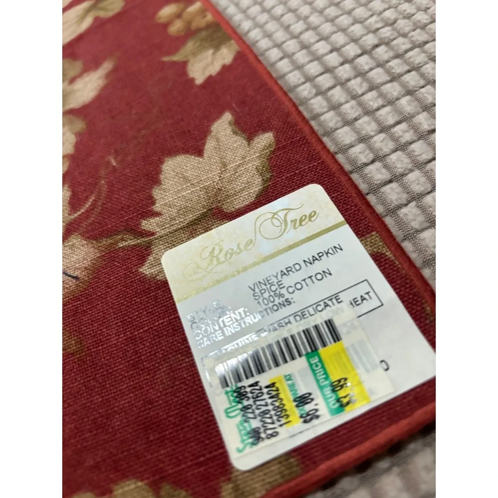 Rose Tree Vineyard Napkins Set of 4 Spice Red Cotton Grapevine Leaf Print 19x19